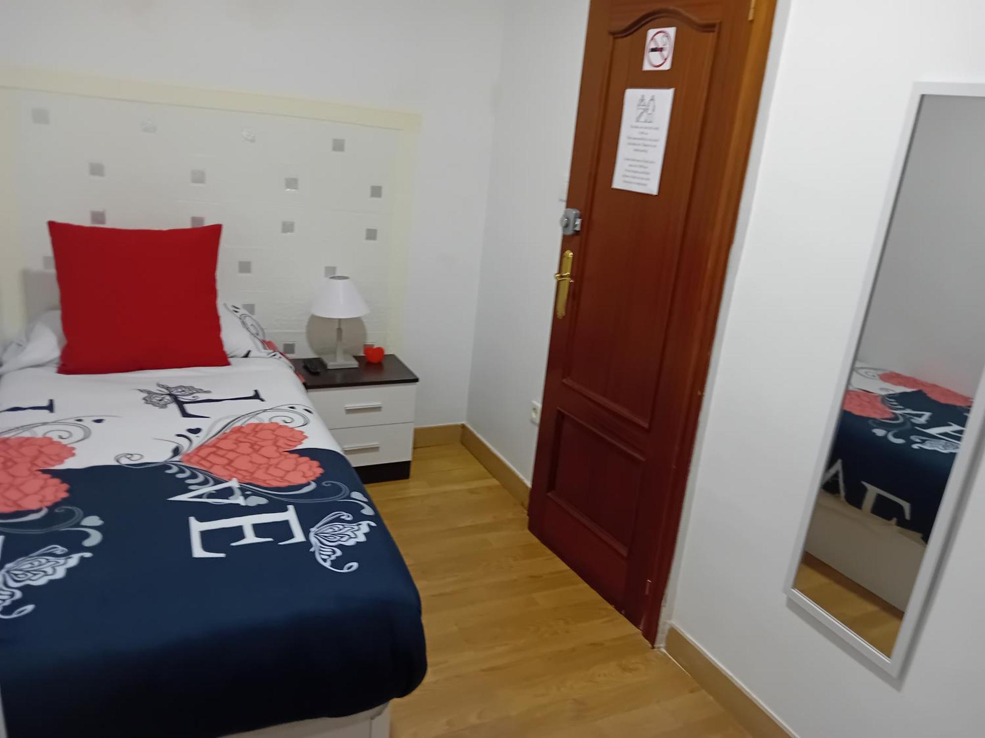 Apartamento Compartido Excelente Ubicacion Ελ Πρατ ντε Λομπρεγκάτ Εξωτερικό φωτογραφία